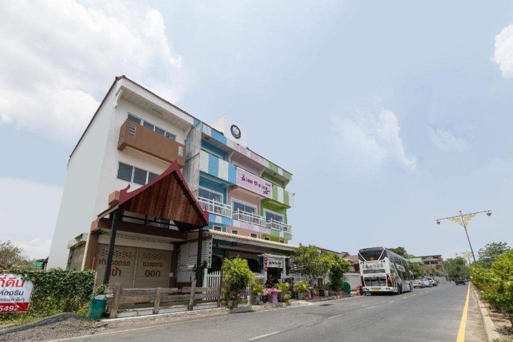 Bann One Love Phra Nakhon Si Ayutthaya Exteriör bild